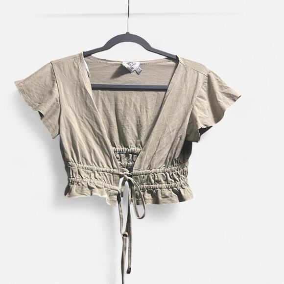Princess Poly Top Light army green size 2 crop top Ties - Picture 1 of 4